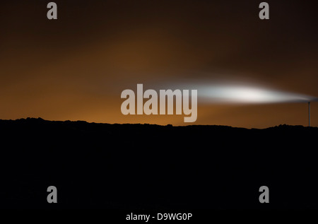 Dampf aus einem geothermischen Kraftwerk in Reykjanes, Süd-Island - Gufa Frá Virkjun á Reykjanesi Stockfoto