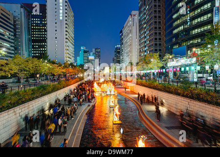 Laternenfest jährlich entlang der Cheonggyecheon Stream, Seoul, Südkorea, Asien Stockfoto