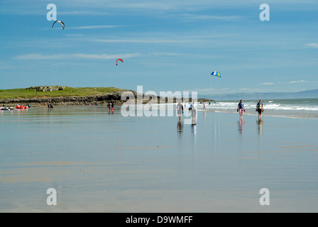 Kitesurfer, Rest Bay, Porthcawl, Bridgend, South Wales. Stockfoto