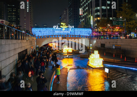 Laternenfest jährlich entlang der Cheonggyecheon Stream, Seoul, Südkorea, Asien Stockfoto