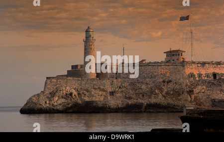 Anzeigen von Morro Castle und Leuchtturm vom Malecon in Havanna, Kuba Stockfoto