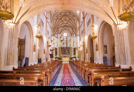 MADRID - März 10: Hauptschiff der Kirche San Jerónimo el Real Bau im gotischen Stil isabellinische Stockfoto