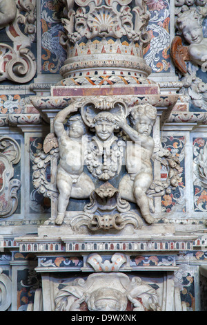 PALERMO - 7. APRIL: Detail aus barocken Befreiung von Seitenaltar von St. Joseph in der Kirche San Domenico - Dominikus Stockfoto