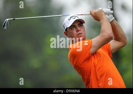 Bethesda, Maryland, USA. 27. Juni 2013. Gary Woodland Abschlag an Loch 7 während der Öffnungszeiten Runde spielen im AT&T National im Congressional Country Club in Bethesda MD. Bildnachweis: Cal Sport Media/Alamy Live-Nachrichten Stockfoto