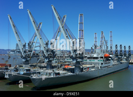 Bereit Reserve Schiffe sind angedockten in Alameda wartet auf Einsatz gesehen. Stockfoto