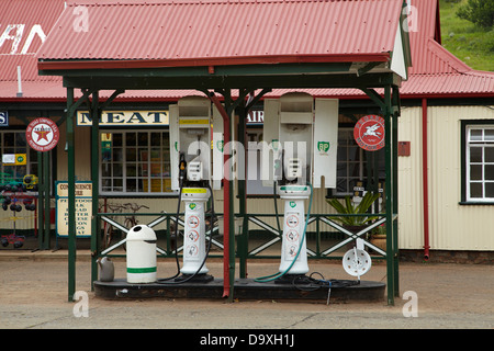 Räuber Garage im historischen Dorf von Pilgrim es Rest, in der Nähe von Graskop, Provinz Mpumalanga, Südafrika Stockfoto