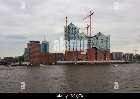 Landmark Elbphilharmonie (Elbphilharmonie) im Bau in Hamburg, Deutschland im Jahr 2012. Stockfoto