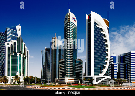 West Bay ist neu entwickelten städtischen Zentrum von Doha, Katar. Es wächst rasant mit zahlreichen modernen Wolkenkratzern Stockfoto