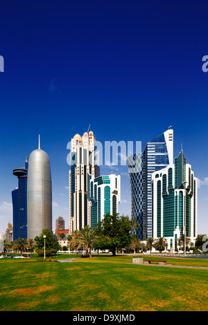 West Bay ist neu entwickelten städtischen Zentrum von Doha, Katar. Es wächst rasant mit zahlreichen modernen Wolkenkratzern Stockfoto