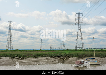 Übertragung Strommasten in South Essex. Stockfoto