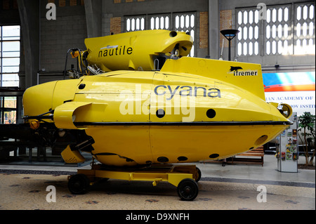 La Cité De La Mer, Cyana und Nautile Ifremer u-Boot, Museum, Cherbourg, Hafen, Manche, Region Basse-Normandie, Cotentin, Frankreich Stockfoto