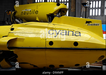 La Cité De La Mer, Cyana und Nautile Ifremer u-Boot, Museum, Cherbourg, Hafen, Manche, Region Basse-Normandie, Cotentin, Frankreich Stockfoto