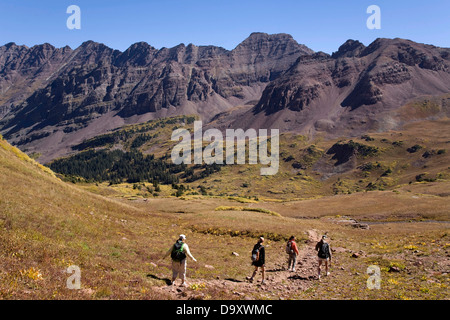 Schroffe Landschaft in der Maroon Bells-Snowmass Wildnis in der Nähe von Aspen, Colorado. Stockfoto