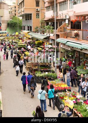 dh Blumenmarkt MONG KOK HONGKONG Menschen auf dem Straßenmarkt Chinesisches Neujahr blüht mongkok in der Hinterstraße Stockfoto