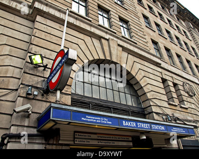 U-Bahnstation Baker Street Eingang auf Marylebone Road, London, England, Vereinigtes Königreich Stockfoto