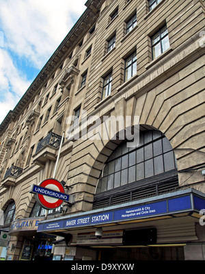 U-Bahnstation Baker Street Eingang auf Marylebone Road, London, England, Vereinigtes Königreich Stockfoto