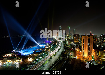 Featured, ist Abu Dhabi, der Hauptstadt der Vereinigten Arabischen Emirate. Stockfoto