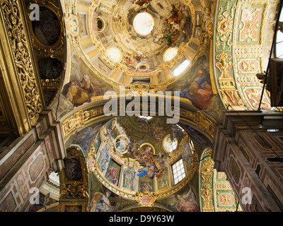 Innenraum der Basilika della Santissima Annunziata del Vastato in Genua, Italien 7 Stockfoto