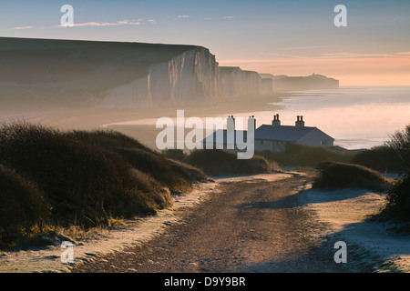 Sussex Küstenwache Hütten Sonnenaufgang, Stockfoto