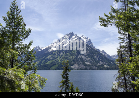 Blick über Jenny Lake, Teil der Grand Teton Range Stockfoto