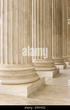 Spalten am U.S. Supreme Court Gebäude in Washington, D.C. Stockfoto