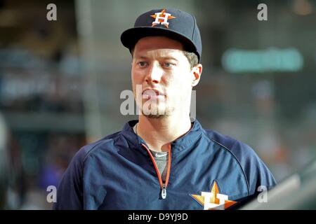 Houston, Texas, USA. 28. Juni 2013. Houston Astros Krug Lucas Harrell #64 vor dem MLB Baseball-Spiel zwischen der Houston Astros und die Los Angeles Angels von Minute Maid Park in Houston, Texas. Bildnachweis: Cal Sport Media/Alamy Live-Nachrichten Stockfoto