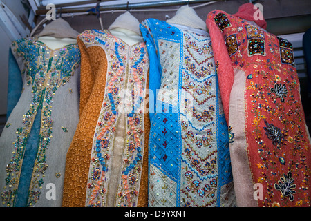 Display, Souk al-Alawi in alte Dschidda (Al-Balad), Jeddah, Saudi Arabien zu speichern. Stockfoto