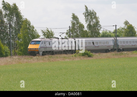 West Coast Main Line Ryther und Kirche Fenton, Yorkshire Stockfoto