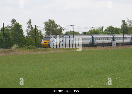 West Coast Main Line Ryther und Kirche Fenton, Yorkshire Stockfoto