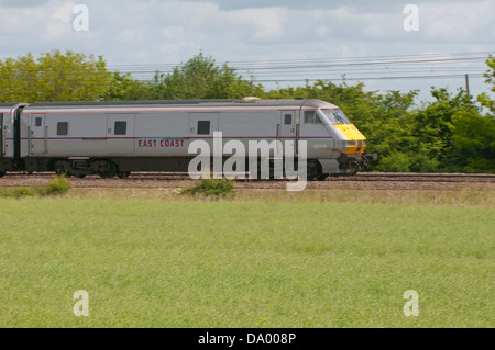 West Coast Main Line Ryther und Kirche Fenton, Yorkshire Stockfoto