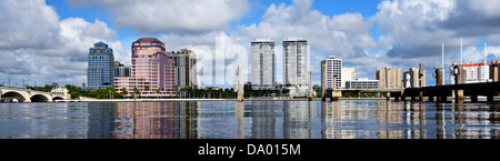 Skyline von West Palm Beach, Florida, USA. Stockfoto