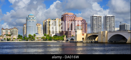 Skyline von West Palm Beach, Florida, USA.