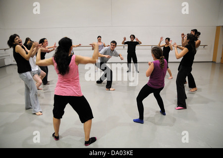 BARCELONA - 3 MAR: Schauspieler spielen Commedia dell am 3. März 2011 in Barcelona, Spanien. Stockfoto