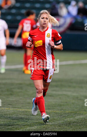 28. Juni 2013 - Rochester, NY, Vereinigte Staaten von Amerika - 28. Juni 2013: Western New York Flash Mittelfeldspieler McCall WPSL #7 in der ersten Hälfte des Spiels. Western New York Flash besiegte den Washington Geist 4: 0 bei Sahlen Stadion in Rochester, NY. Stockfoto
