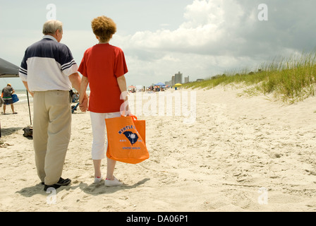 Kaukasische paar entlang Myrtle Beach South Carolina USA Stockfoto