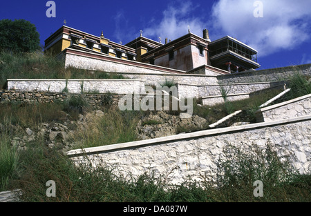 Außenansicht der Halle Nr. 3 des Badekar Klosters bekannt als Wudang zhao Tempel die größte und am besten erhaltene tibetische buddhistische Lamaserei der Gelug-Sekte, die 1749 in der No Han-Stil-Architektur erbaut wurde und etwa 70 Kilometer nordöstlich von Baotou in der Autonomen Region der Inneren Mongolei liegt. China Stockfoto