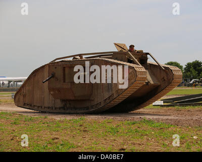 Bovington, UK. 29. Juni 2013. Der Mark IV war die häufigste Tank verwendet von der britischen Armee im ersten Weltkrieg und den Haupttank verwendet in der Schlacht von Cambrai im Oktober 1917. Stockfoto