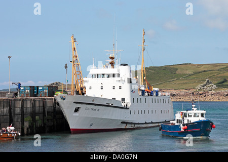 Scillonian III - Penzance, Isles of Scilly Fähre im Hafen von St. Marien Stockfoto