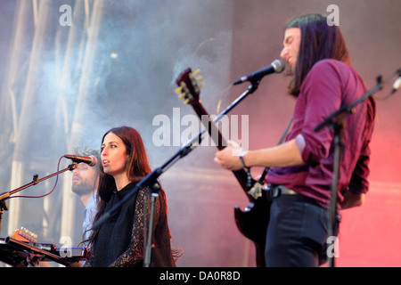 BARCELONA - 22.Mai: Guards Band führt auf Heineken Primavera Sound Festival 2013, Ray-Ban-Bühne am 22. Mai 2013 in Barcelona Stockfoto