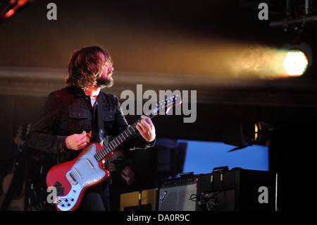 BARCELONA - 22 Mai: Justin Young, Sänger der Band The Vaccines, führt bei Heineken Primavera Sound Festival 2013, Ray-Ban-Bühne Stockfoto