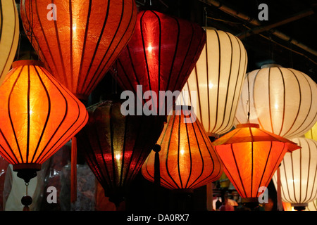 Traditionellen Laternen auf den Verkauf, Hoi an, Vietnam, Südostasien Stockfoto