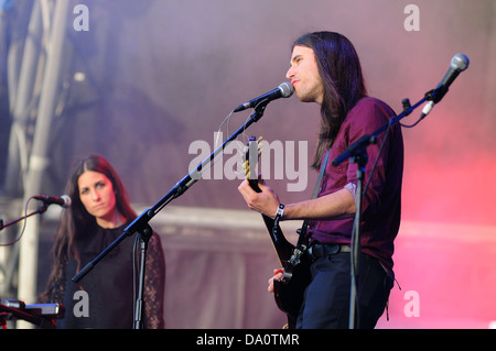 BARCELONA - 22.Mai: Guards Band führt auf Heineken Primavera Sound Festival 2013, Ray-Ban-Bühne am 22. Mai 2013 in Barcelona Stockfoto