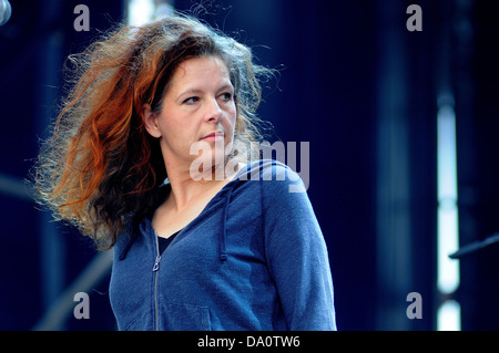 BARCELONA - 23 Mai: Neko Case, US-amerikanischer Singer-Songwriter, führt bei Heineken Primavera Sound Festival 2013, Heugabel Bühne. Stockfoto