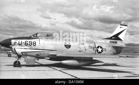 497th Fighter Interceptor Squadron North American F-86D-40-NA Sabre 52-3698 1955 Stockfoto