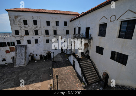 Elmina Castle (auch genannt die Burg von St. George) befindet sich auf der atlantischen Küste Ghanas westlich von der Hauptstadt Accra. Stockfoto