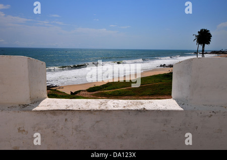 Elmina Castle (auch genannt die Burg von St. George) befindet sich auf der atlantischen Küste Ghanas westlich von der Hauptstadt Accra. Stockfoto