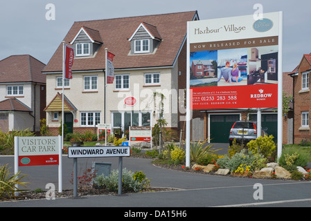 Melden Sie bei Fleetwood Harbour Village, eine neue Wohnsiedlung, Fleetwood, Lancashire UK Stockfoto