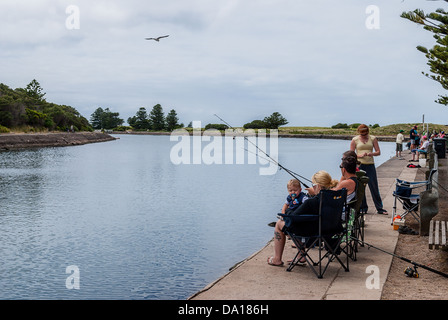 Das malerische Fischerdorf Stadt von Port Fairy am westlichen Ende der Great Ocean Road in Victoria, Australien. Stockfoto