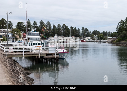 Das malerische Fischerdorf Stadt von Port Fairy am westlichen Ende der Great Ocean Road in Victoria, Australien. Stockfoto