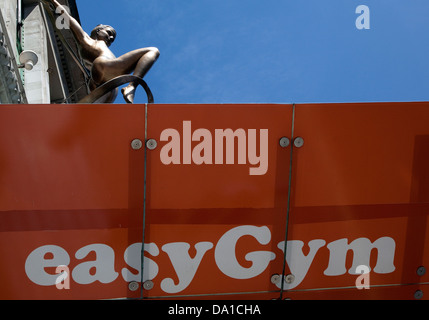 EasyGym in der Oxford Street, London Stockfoto